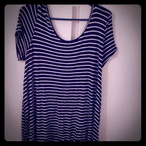 Navy and white scoop neck tee